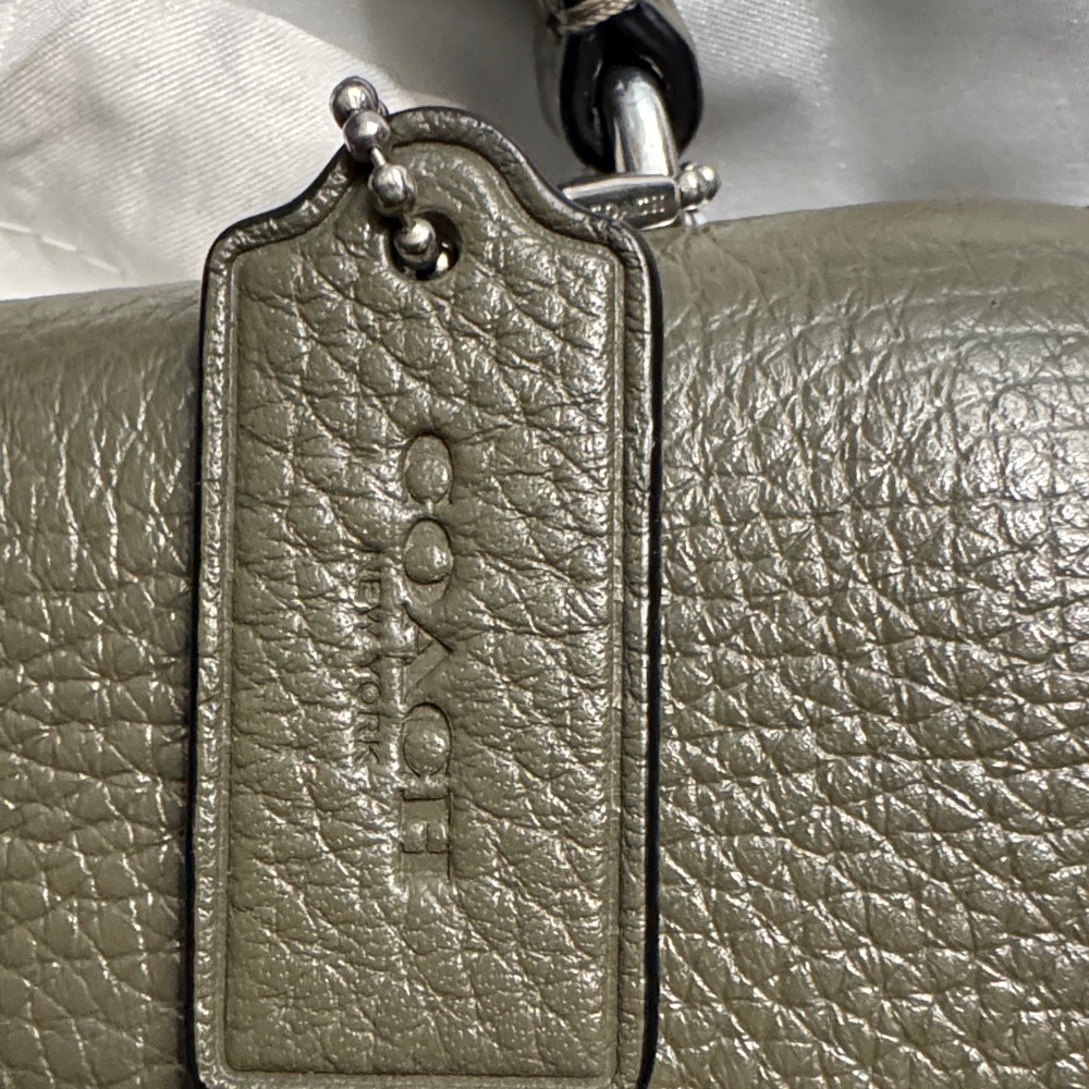Coach MarkOlive Green Pebbled Leather Turnlock Top Handle Bag - Picture 2 of 12